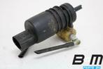 Ruitensproeierpomp VW Polo 9N 1J6955651, Gebruikt