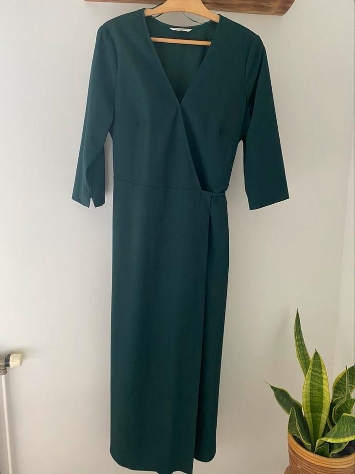 Groene wikkeljurk Tatuum Maat 42, Kleding | Dames, Jurken, Zo goed als nieuw, Maat 42/44 (L), Groen, Onder de knie, Ophalen of Verzenden