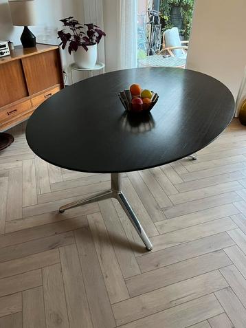 Eettafel ovaal anthraciet zwart 120 x 180 cm Ahrend Mehes beschikbaar voor biedingen