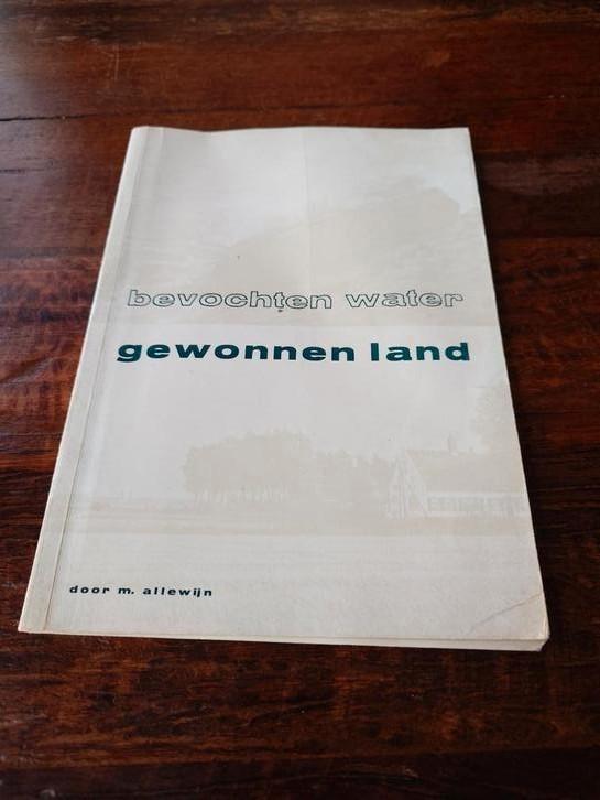 Hoeksche waard Allewijn. Bevochten water gewonnen land, Boeken, Geschiedenis | Stad en Regio, Gelezen, Ophalen of Verzenden