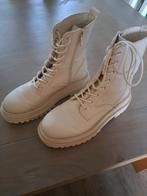 Stradivarius Korte Laarzen - Te Groot!, Verzenden, Beige, Lage of Enkellaarzen, Zo goed als nieuw