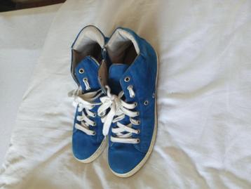 SNEAKERS BLAUW SUEDE 40 beschikbaar voor biedingen
