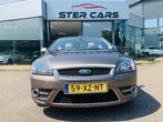 Ford Focus Coupé-Cabriolet 2.0-16V Titanium, Cabriolet, Air, Auto's, Te koop, Benzine, 73 €/maand, Gebruikt