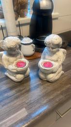 Twee stenen engelen, Ophalen