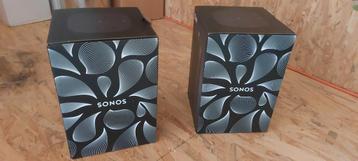 2 Sonos one verpakkingsdozen beschikbaar voor biedingen