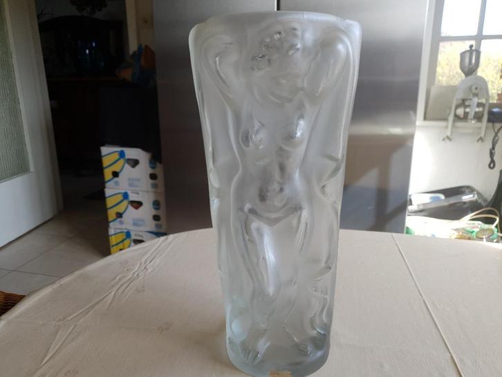 Unieke Kristallen Vaas met twee naakte Vrouwen figuren 1964, Antiek en Kunst, Antiek | Glas en Kristal, Ophalen
