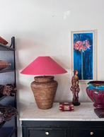Birma rieten rotan tafellamp raspberry kap vintage, 50 tot 75 cm, Vintage, Ophalen of Verzenden, Zo goed als nieuw
