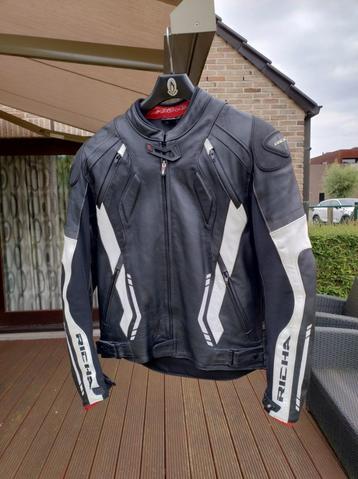 Lederen vest en broek Richa in nieuw staat beschikbaar voor biedingen
