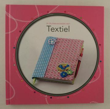 Wetering, Marjon van de - 20 zelfmaakideeën met textiel beschikbaar voor biedingen