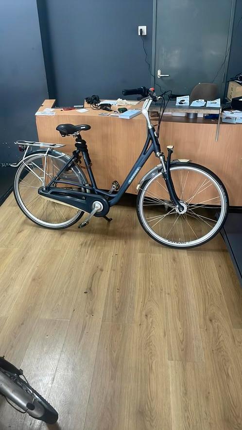 Dames fiets 28 inch Giant, Fietsen en Brommers, Fietsen | Dames | Damesfietsen, Zo goed als nieuw, Batavus, Ophalen