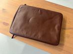 Laptophoes leer voor 15-16" laptop, Ophalen of Verzenden, 16 inch, Zo goed als nieuw, Sandmarc