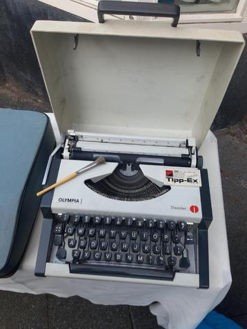 Typemachine Olympia Traveller beschikbaar voor biedingen