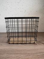Zwart metaal voor aan wandrek. Merk Xenos hxbxd 22x25x9 cm, Overige materialen, Mand, Nieuw, Ophalen of Verzenden