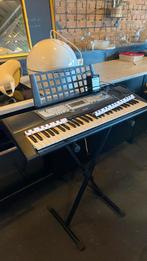 Yamaha psr e213, Muziek en Instrumenten, Keyboards, 61 toetsen, Gebruikt, Ophalen of Verzenden, Yamaha