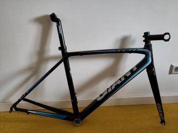 Giant TCR Advanced 2 Frame + 2 wielen - Maat M beschikbaar voor biedingen