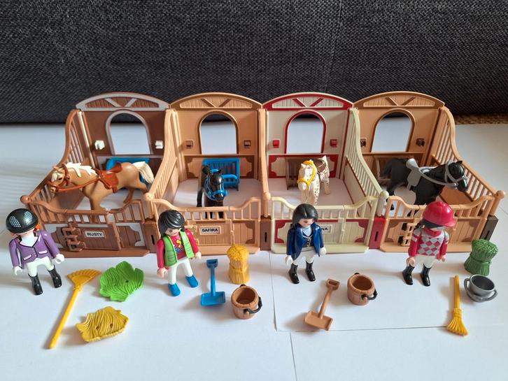 Playmobil paarden boxen/manege/paardenbox/stal/stallen, Kinderen en Baby's, Speelgoed | Playmobil, Zo goed als nieuw, Ophalen of Verzenden