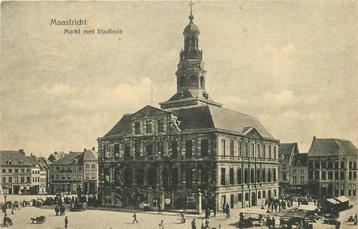 (388-492-015) Maastricht  Markt met Stadhuis beschikbaar voor biedingen