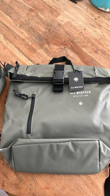 Bike Back Pack all weather met etui.groen beschikbaar voor biedingen
