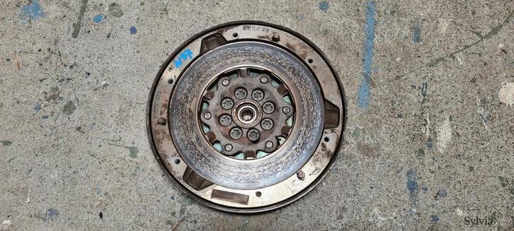 Dubbelmassa Vliegwiel  BMW 1 / 3 / 5 motorcode  N47D20 75774, Auto-onderdelen, Motor en Toebehoren, Gebruikt, Ophalen of Verzenden