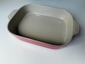 Staub keramische ovenschaal (rood, 34x26 cm) beschikbaar voor biedingen