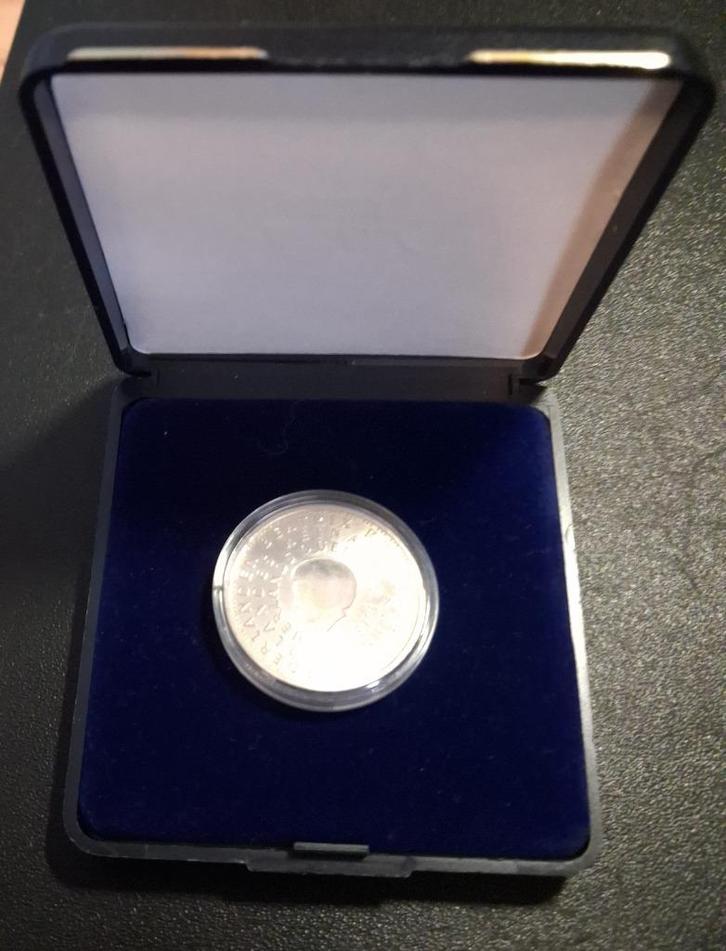 MOOIE ZILVEREN 5 EURO JUBILEUM MUNT 2004 50 JAAR KON STATUUT, Postzegels en Munten, Munten | Nederland, Losse munt, Euro's, Koningin Beatrix