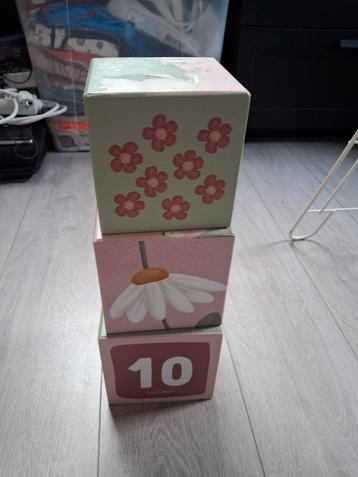 Little dutch stappelblokken beschikbaar voor biedingen