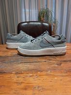 Nike Air Force 1 Sage Premium 'Grey Gum' Size 41, Kleding | Dames, Schoenen, Nike, Ophalen of Verzenden, Grijs, Sneakers of Gympen