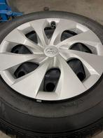 Toyota yaris Cross staalenvelgen met nieuwe banden, Ophalen of Verzenden, Nieuw, Toyota, Bumper