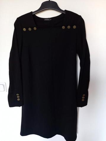 Zwart tricot jurkje " frequent" M beschikbaar voor biedingen