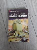 A maze of death Philip K. Dick schaarse cover Pan SF 1973, Ophalen of Verzenden, Gelezen, Philip K. Dick
