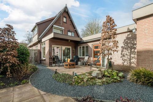 karakteristiek vrijstaand huis met vele mogelijkheden, Huizen en Kamers, Huizen te koop, Gelderland, 200 tot 500 m², Vrijstaande woning