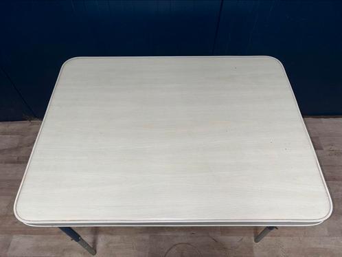 Campingtafel inklapbaar, Caravans en Kamperen, Kampeermeubelen, Gebruikt, Campingtafel, Ophalen