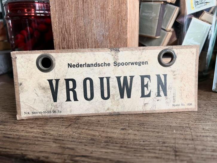 OUD TREIN BORDJE NEDERLANDSE SPOORWEGEN, Huis en Inrichting, Woonaccessoires | Tekstborden en Spreuken, Gebruikt, Ophalen of Verzenden