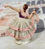 Vintage Alka Dresden Kant Porseleinen Dame Beeldje duitsland, Antiek en Kunst, Ophalen of Verzenden