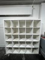 Vakjes kast gratis ophalen!, Antiek en Kunst, Antiek | Meubels | Kasten, Ophalen