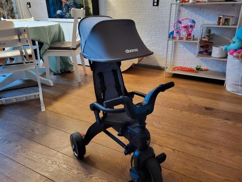 Doona Liki trike opvouwbare duw/fiets, Fietsen en Brommers, Fietsen | Driewielers, Zo goed als nieuw, Duwstang, Ophalen of Verzenden