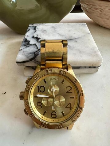 Nixon the 51-30 chrono gold beschikbaar voor biedingen