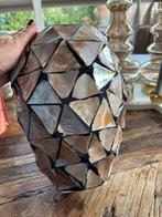 Eric Kuster Schelpenvaas - Mother of Pearl, Huis en Inrichting, Overige materialen, Overige kleuren, Ophalen of Verzenden, Zo goed als nieuw