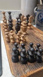 Oude Schaakstukken., Een of twee spelers, Ophalen of Verzenden, Gebruikt, Onbekend