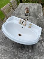 Wastafel, spiegel, planchet, handdoekstang, badkraan enz…, Doe-het-zelf en Verbouw, Sanitair, Ophalen, Gebruikt, Wastafel