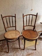 2 thonetstoelen, Antiek en Kunst, Ophalen of Verzenden