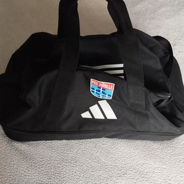Nieuwe originele Adidas Sporttas voetbaltas van PEC Zwolle  beschikbaar voor biedingen
