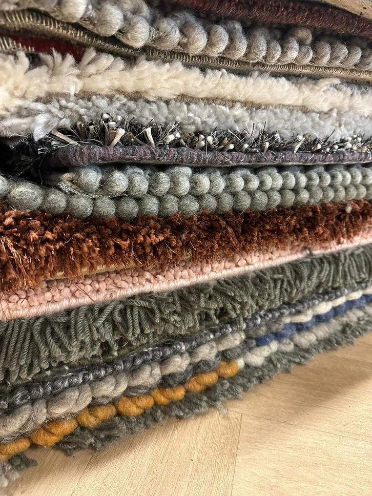 Grootse en mooiste collectie vloerkleden uit voorraad, Huis en Inrichting, Stoffering | Tapijten en Kleden, Nieuw, 200 cm of meer