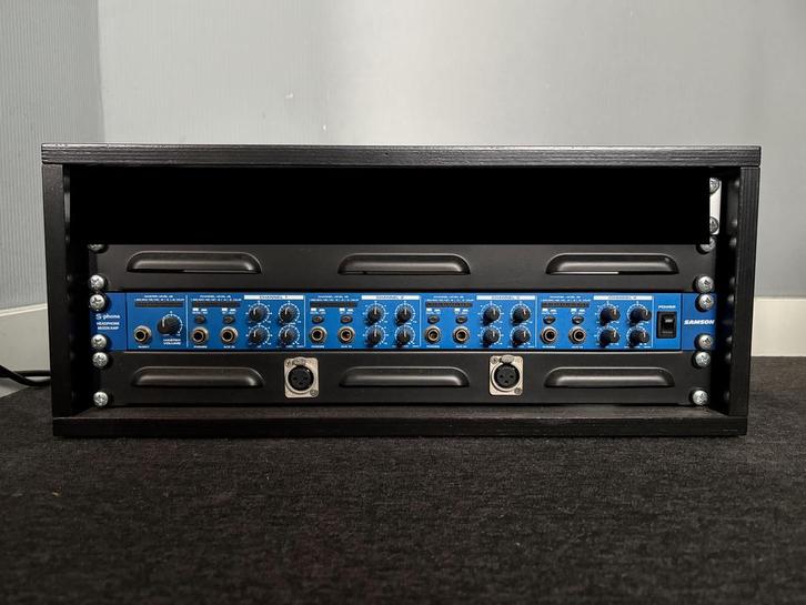 Samson S-Phone Hoofdtelefoon Versterker / Mixer (Nieuwstaat), Muziek en Instrumenten, Versterkers | Keyboard, Monitor en PA, Zo goed als nieuw