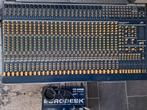 Eurodesk MX 3282A 32 kanaals 8 bus mixer nette staat, Ophalen, Gebruikt, 20 kanalen of meer, Microfooningang