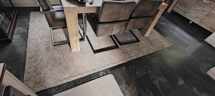 2 losse vloerkleden (pebble kleur), Huis en Inrichting, Stoffering | Tapijten en Kleden, Zo goed als nieuw, 150 tot 200 cm, 200 cm of meer
