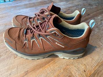 Lowa goretex wandelschoenen maat 41.5 beschikbaar voor biedingen