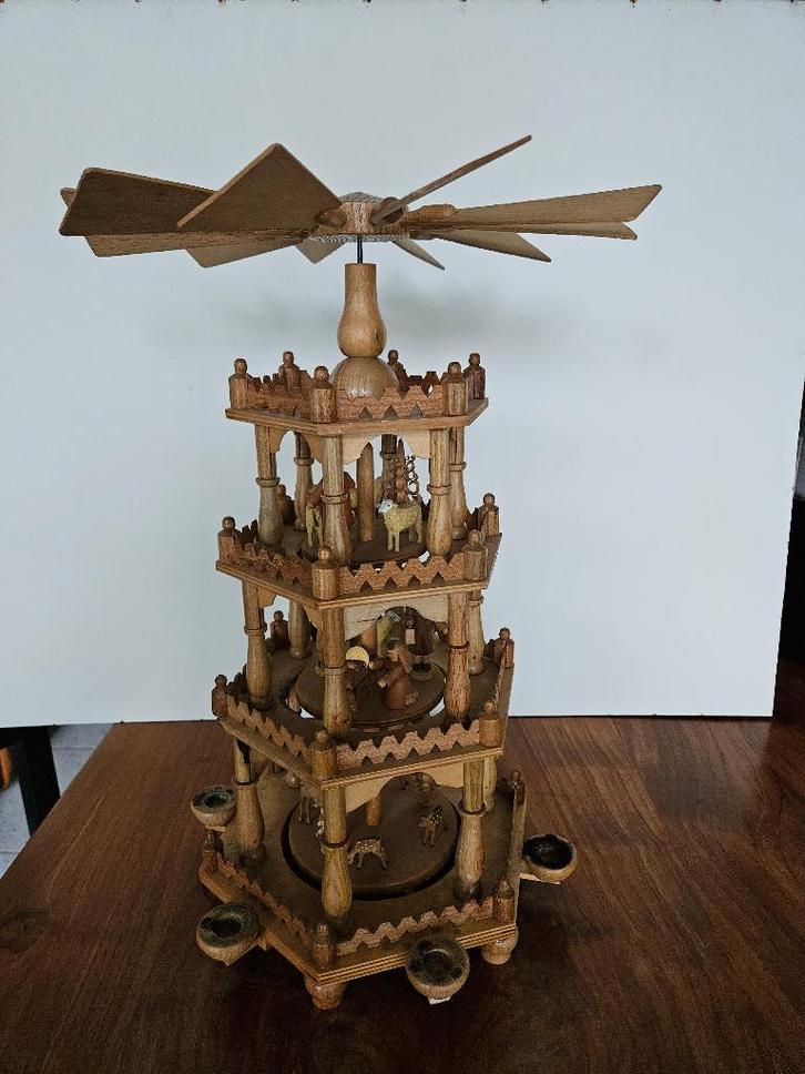 Vintage kerstmolen afkomstig DDR, Diversen, Kerst, Zo goed als nieuw, Ophalen of Verzenden