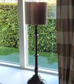 tafellamp met lampenkap van Maison Manon., Huis en Inrichting, Lampen | Vloerlampen, Ophalen of Verzenden, Gebruikt, Minder dan 100 cm