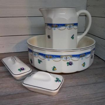 Complete lampetset, van Ditmar Urbach, Czechoslovakia beschikbaar voor biedingen